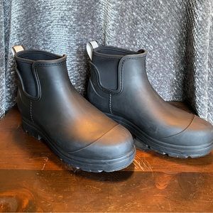 UGG Droplet waterproof rubber rain boots size 10